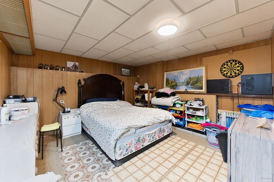 3185 E 16th Avenue Vancouver, BC - 22