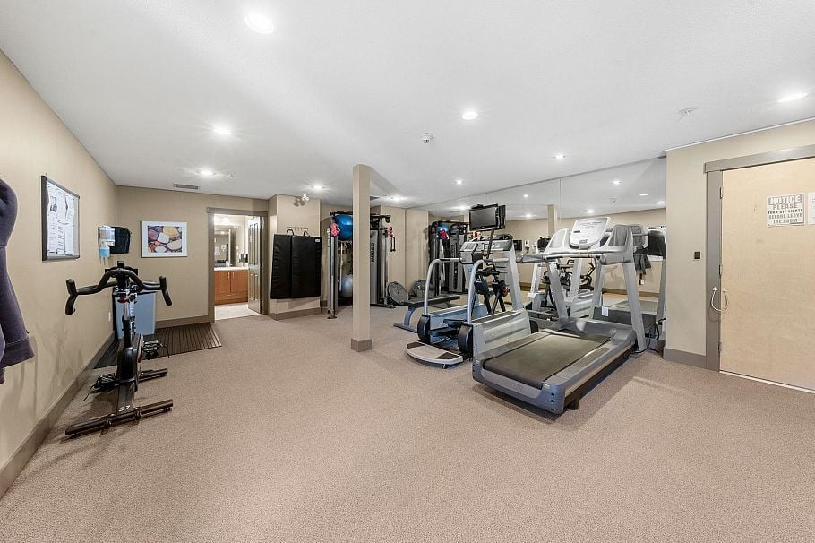 419 1111 E 27th Street North Vancouver, BC - 32