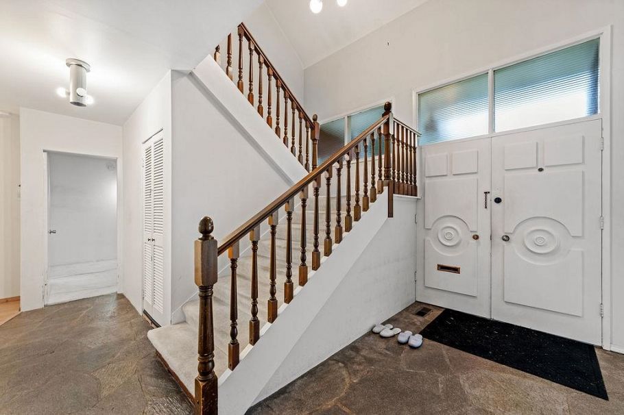 1042 W 48th Avenue Vancouver, BC - 10