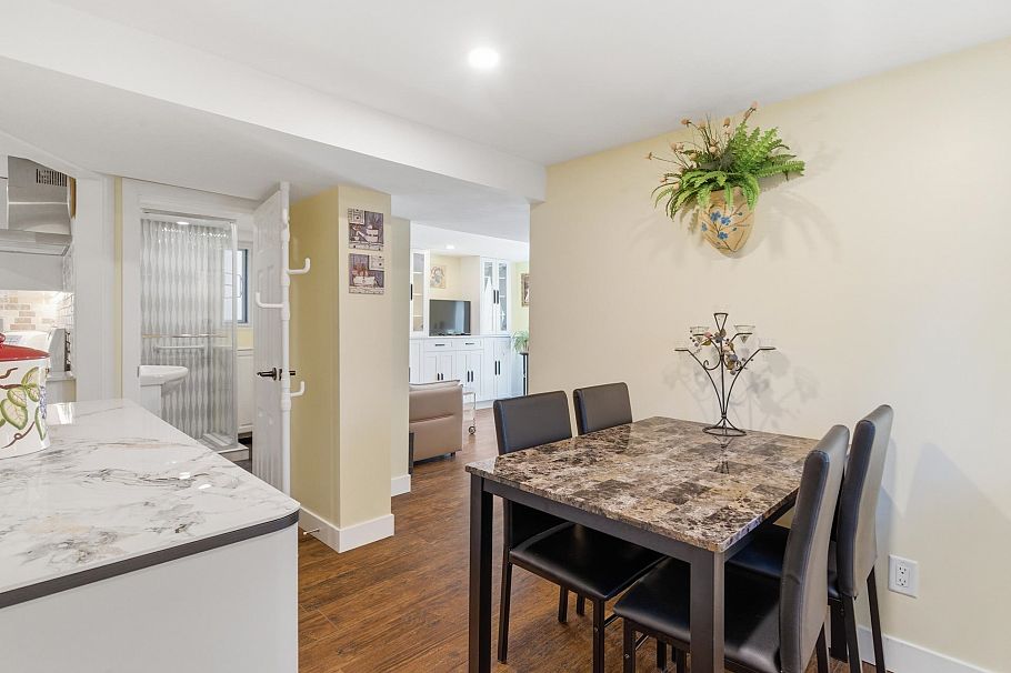 219 E 38th Avenue Vancouver, BC - 21