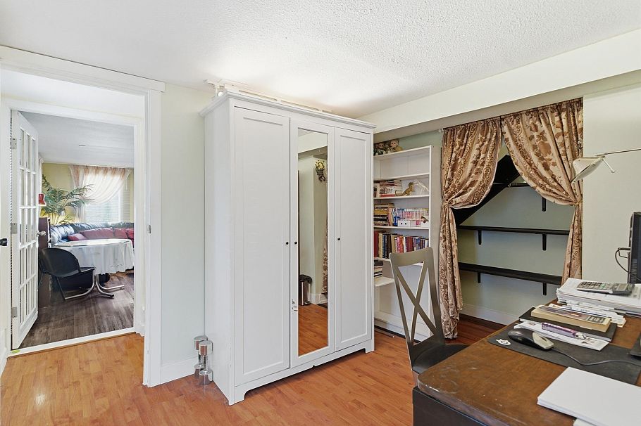 219 E 38th Avenue Vancouver, BC - 19
