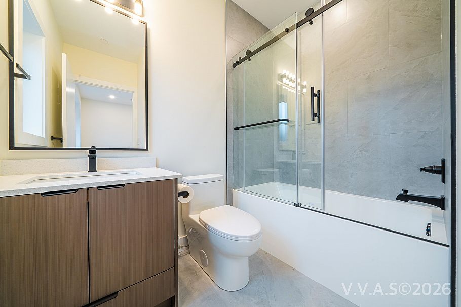 2837 W 31st Avenue Vancouver, BC - 36