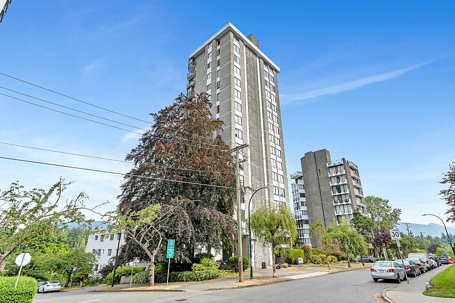 201 845 Chilco Street Vancouver, BC - 3