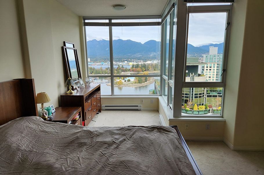 3307 1328 W Pender Street Vancouver, BC - 5