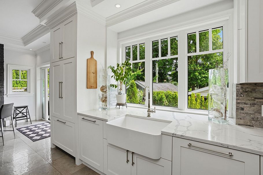 4098 W 16th Avenue Vancouver, BC - 6