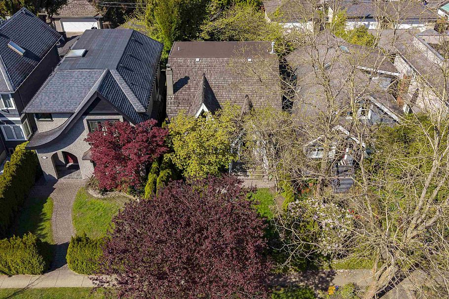 4549 W 12th Avenue Vancouver, BC - 34