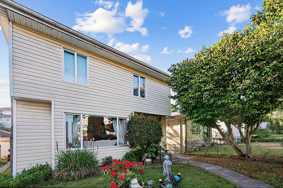 5033 Killarney Street Vancouver, BC - 35