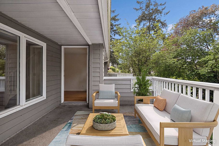 207 1518 Bowser Avenue North Vancouver, BC - 1