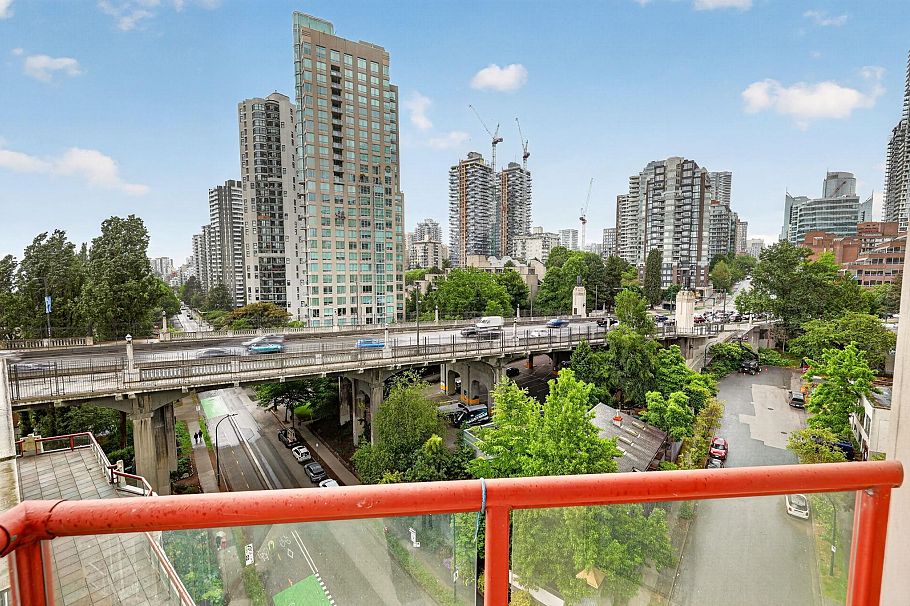 1005 1000 Beach Avenue Vancouver, BC - 16