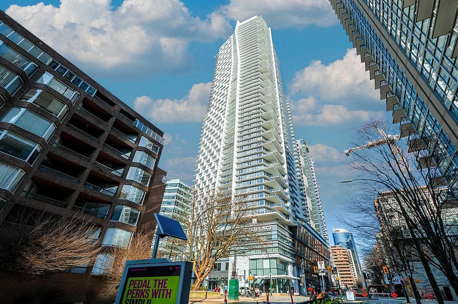 4306 1289 Hornby Street Vancouver, BC - 23