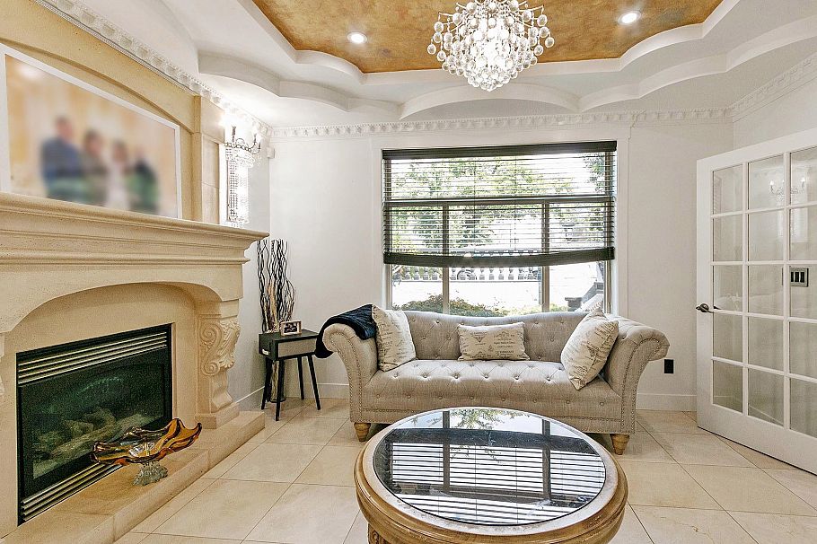 1060 E 61st Avenue Vancouver, BC - 5