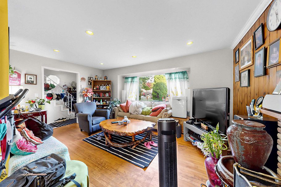 5033 Killarney Street Vancouver, BC - 20