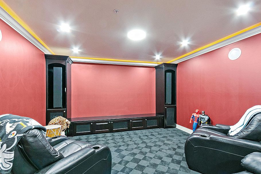 1060 E 61st Avenue Vancouver, BC - 28
