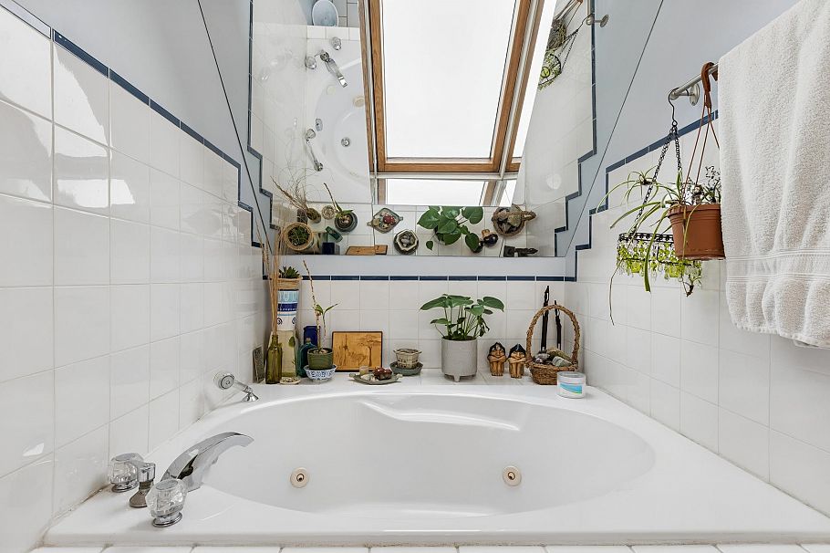 7 240 E Keith Road North Vancouver, BC - 26