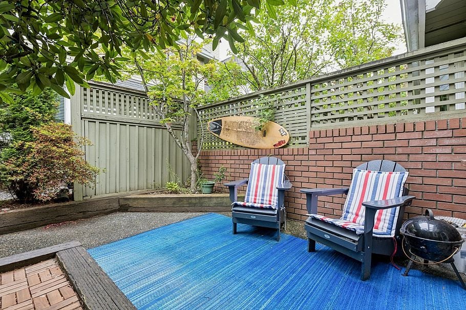 7 240 E Keith Road North Vancouver, BC - 36