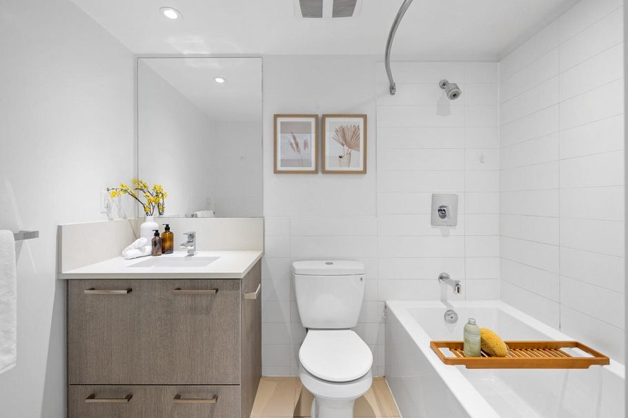 562 955 E Hastings Street Vancouver, BC - 13