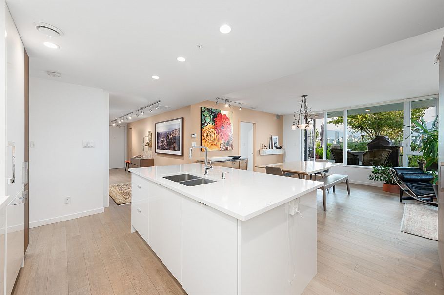 710 2888 Cambie Street Vancouver, BC - 13