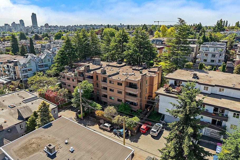 402 2211 W 2nd Ave Vancouver, BC - 17