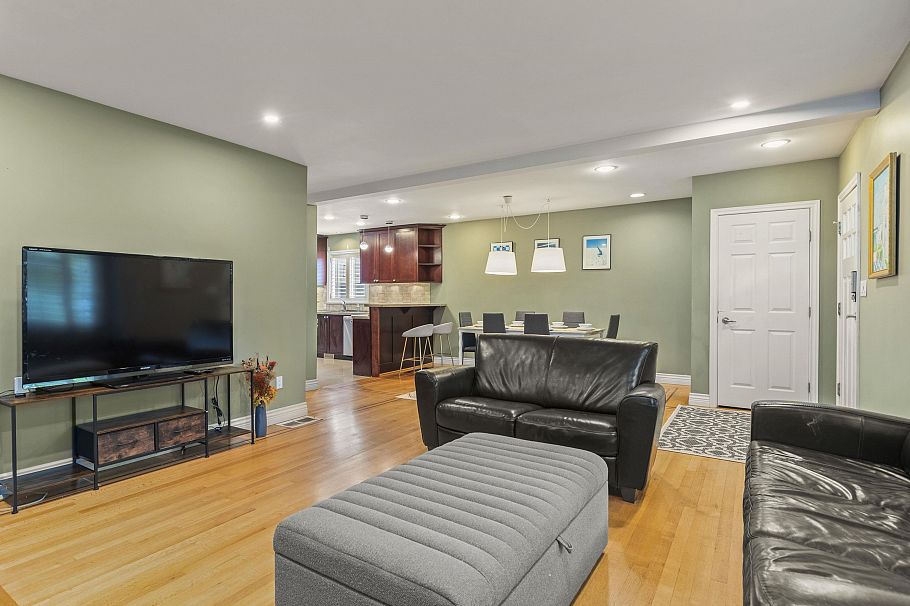 4549 W 12th Avenue Vancouver, BC - 7