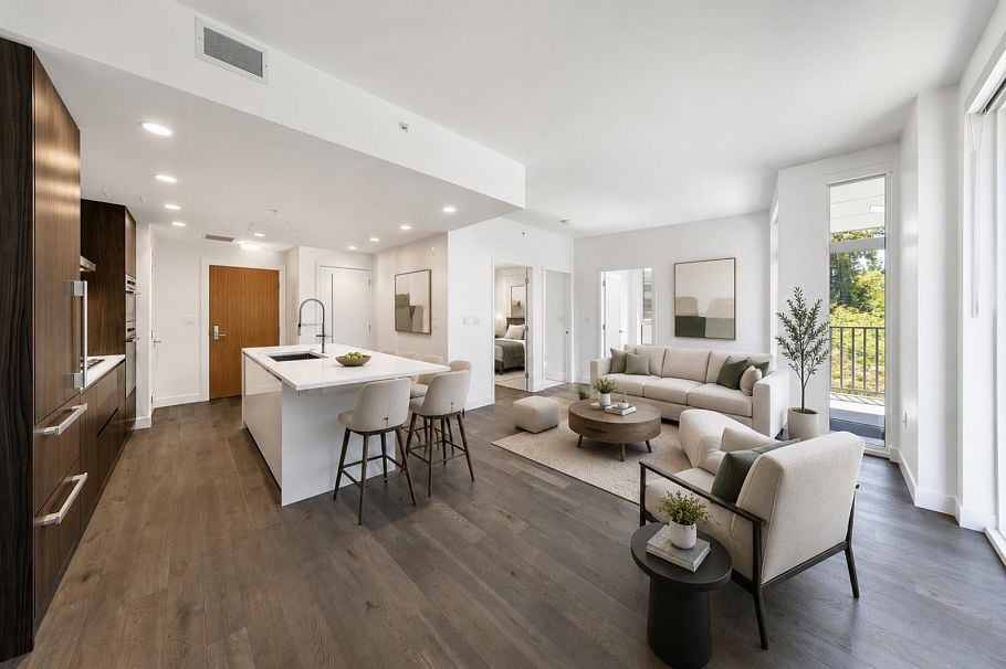 305 2888 Arbutus Street Vancouver, BC - 1