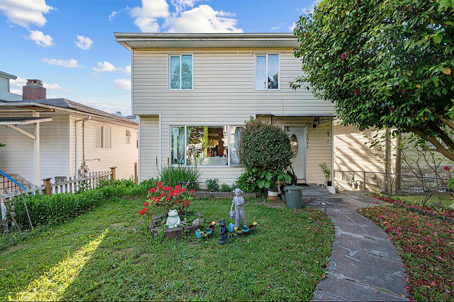 5033 Killarney Street Vancouver, BC - 1