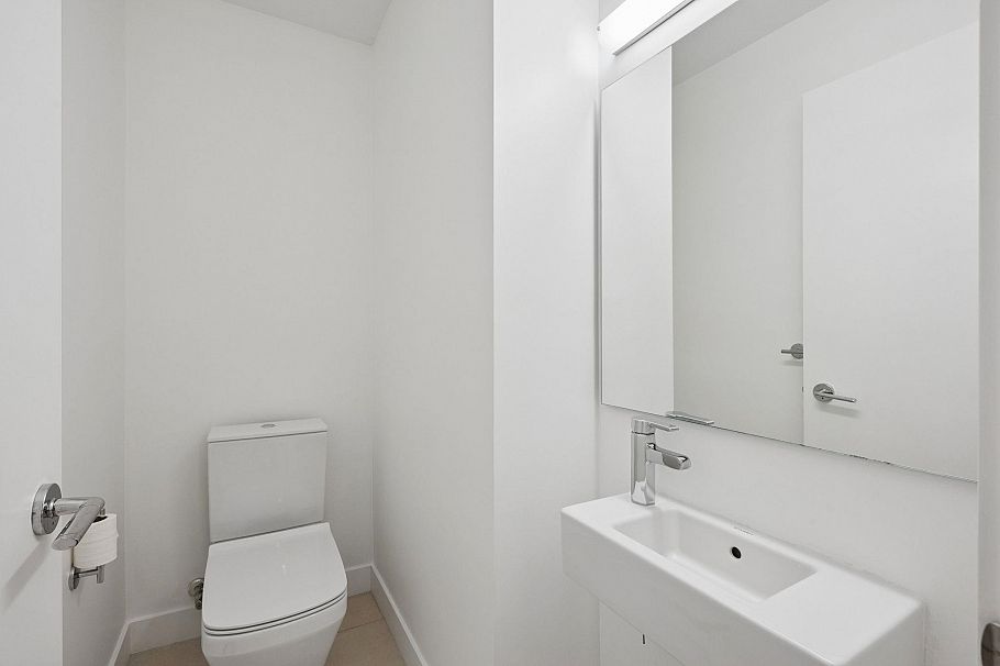 110 3462 Ross Drive Vancouver, BC - 18