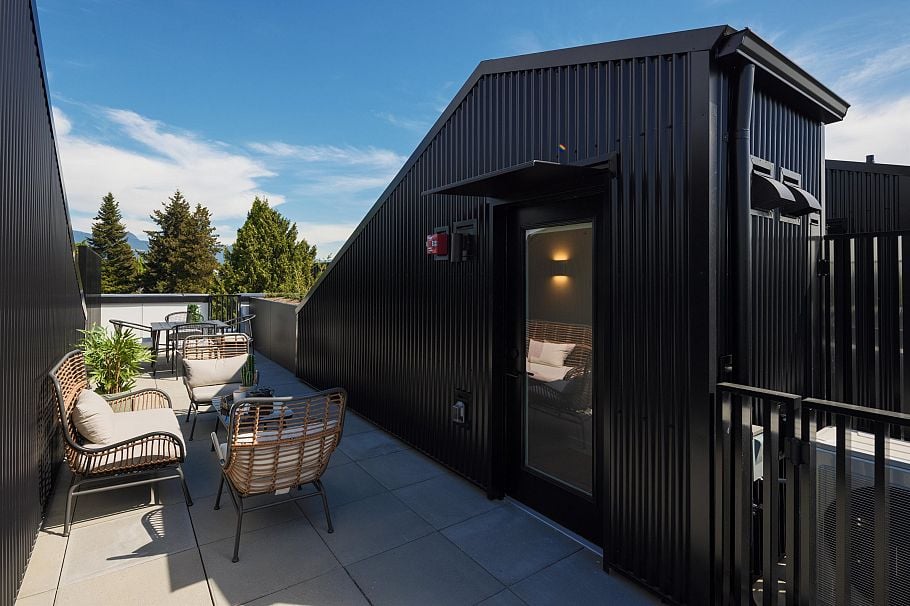 2408 E 12th Avenue Vancouver, BC - 11