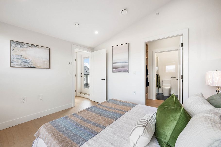 3 3065 Charles Street Vancouver, BC - 21