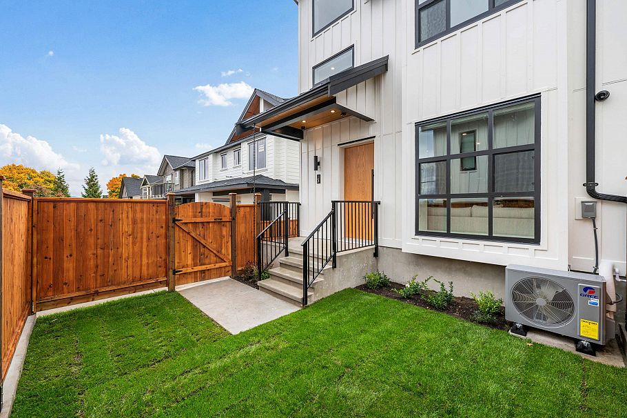 3 3065 Charles Street Vancouver, BC - 5
