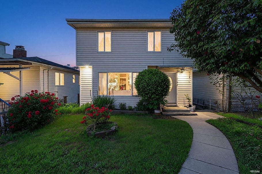 5033 Killarney Street Vancouver, BC - 34