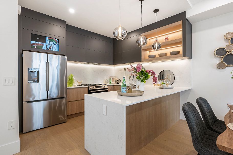 3 3065 Charles Street Vancouver, BC - 12