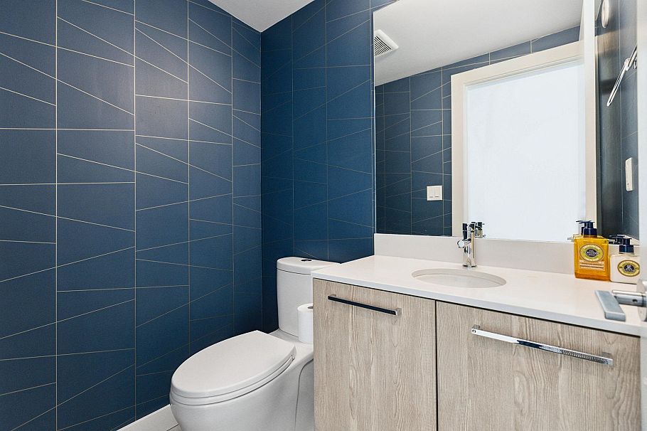 38 3597 Malsum Drive North Vancouver, BC - 12