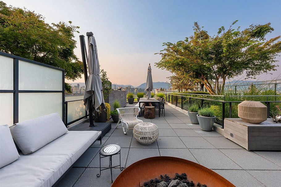 710 2888 Cambie Street Vancouver, BC - 1