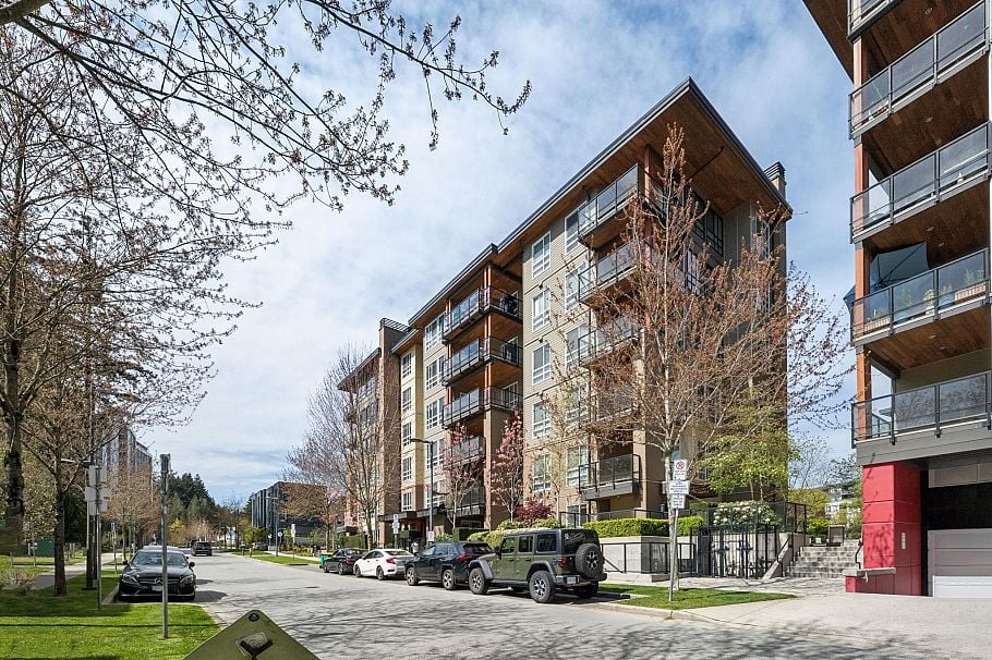 110 3462 Ross Drive Vancouver, BC - 3
