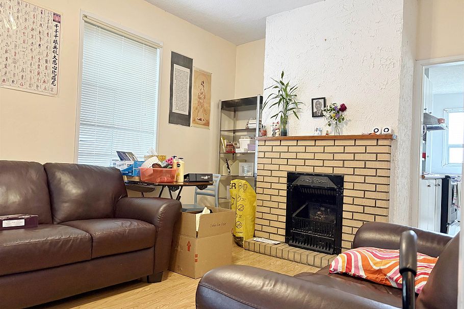 3034 Glen Drive Vancouver, BC - 5