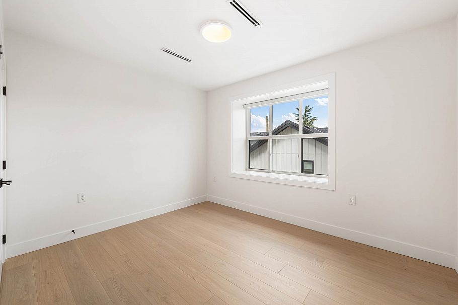 3 3065 Charles Street Vancouver, BC - 28