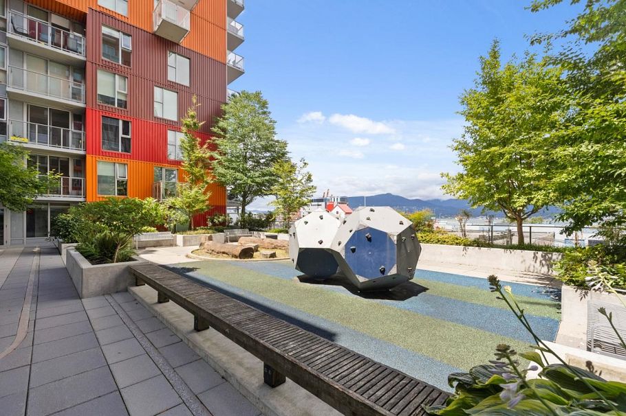 562 955 E Hastings Street Vancouver, BC - 23