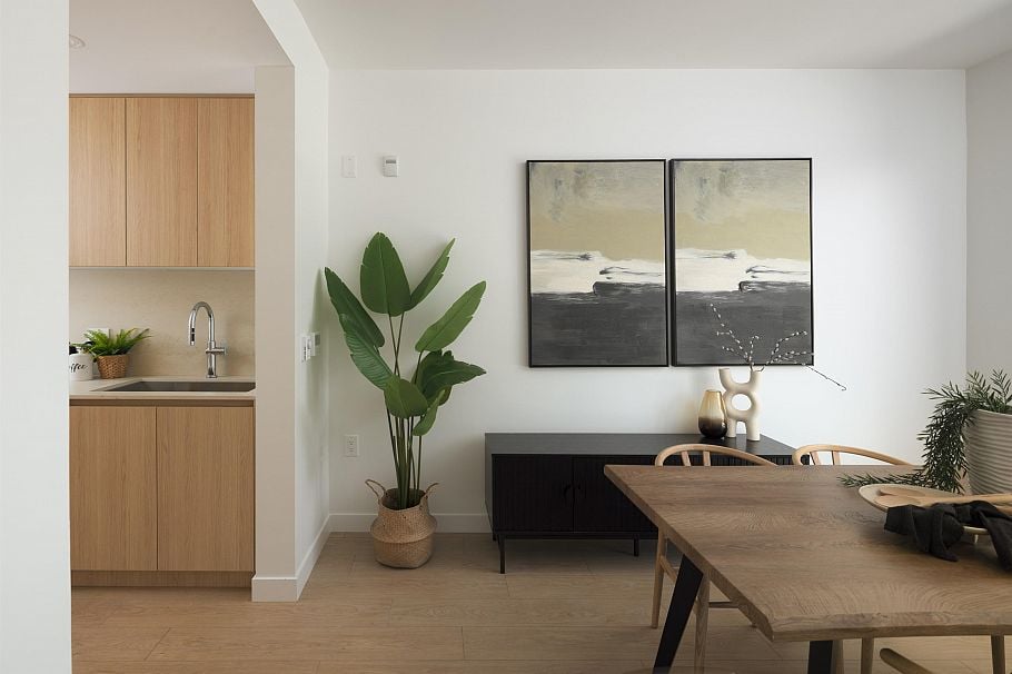 2408 E 12th Avenue Vancouver, BC - 4