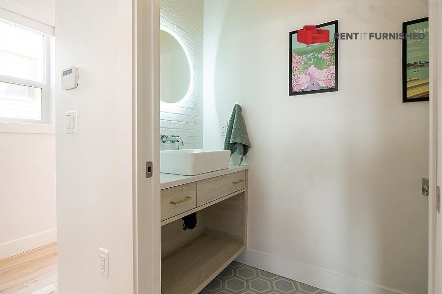 3143 E 8TH AVENUE, Vancouver BC V5M 1X5 Vancouver, BC - 8