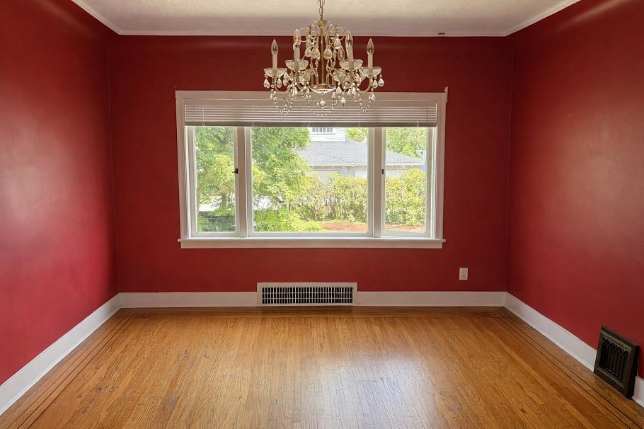 4279 W 16th Avenue Vancouver, BC - 4