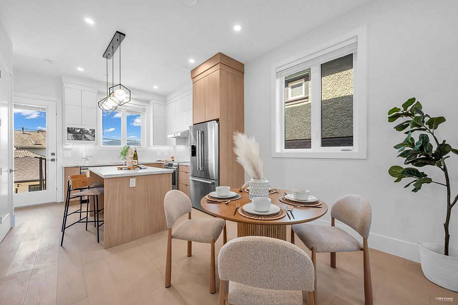 3415 Seaforth Drive Vancouver, BC - 4