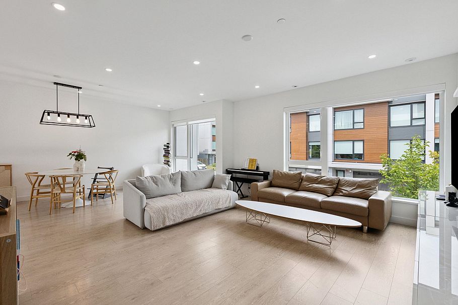 38 3597 Malsum Drive North Vancouver, BC - 7