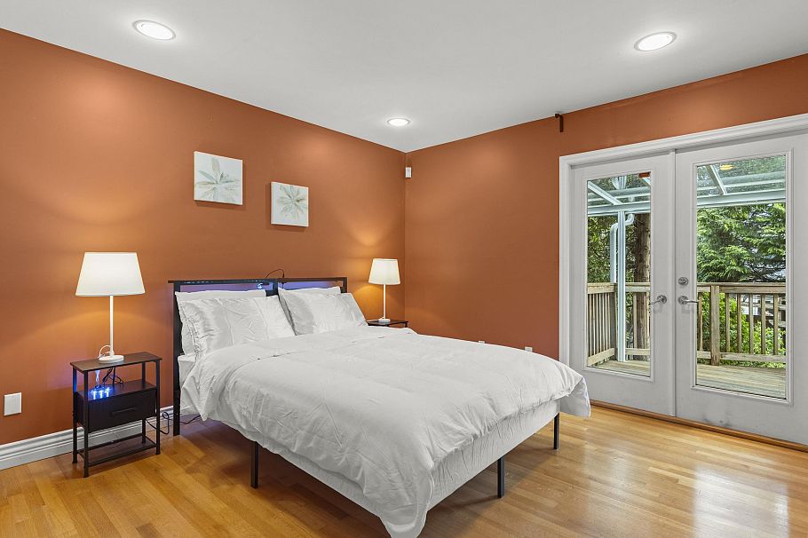 4549 W 12th Avenue Vancouver, BC - 15