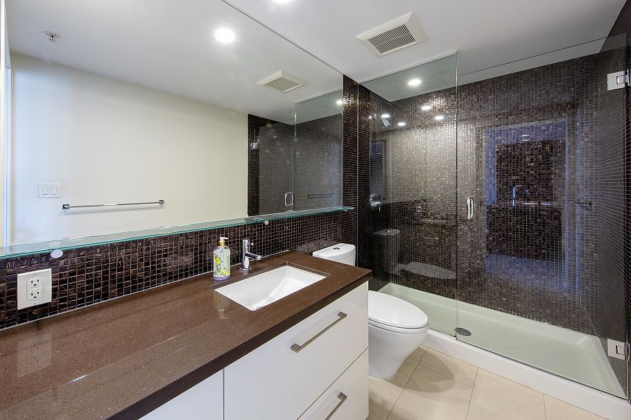 833 Homer Street Vancouver, BC - 18