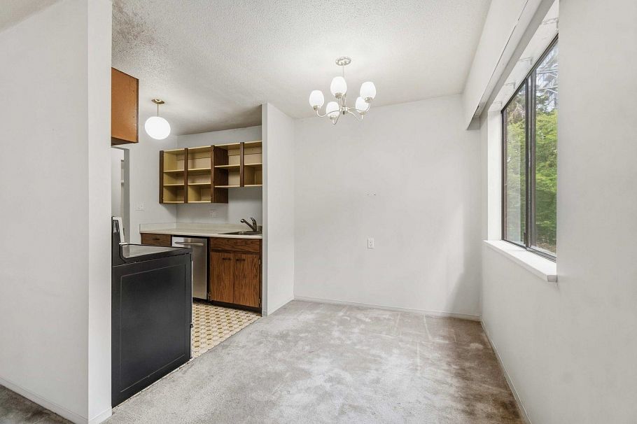 301 120 E 4th Street North Vancouver, BC - 12