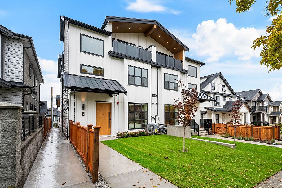 2 3065 Charles Street Vancouver, BC - 1