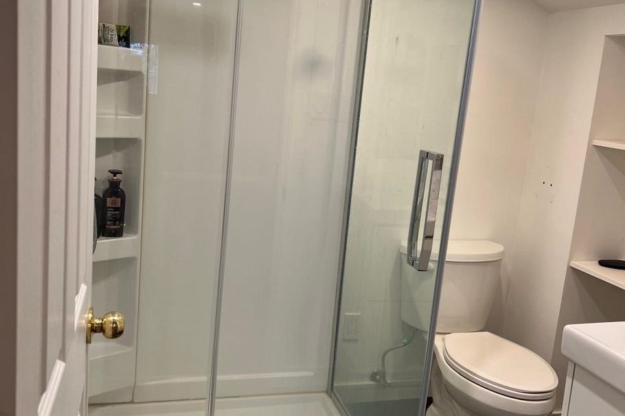 1525 E 51st Avenue Vancouver, BC - 12