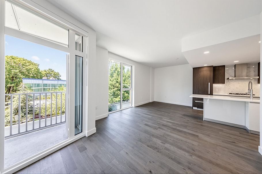 305 2888 Arbutus Street Vancouver, BC - 4