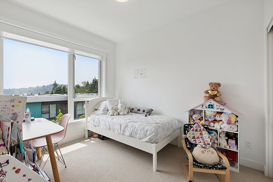 38 3597 Malsum Drive North Vancouver, BC - 19