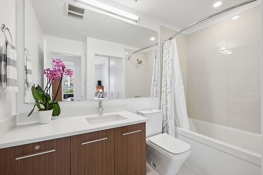 110 3462 Ross Drive Vancouver, BC - 16